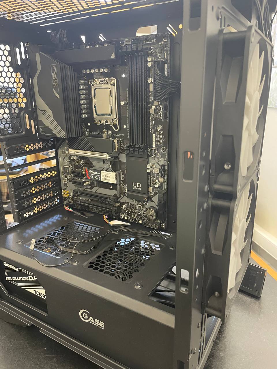 Апгрейд компьютера: установка SSD и миграция Windows на быстрый диск